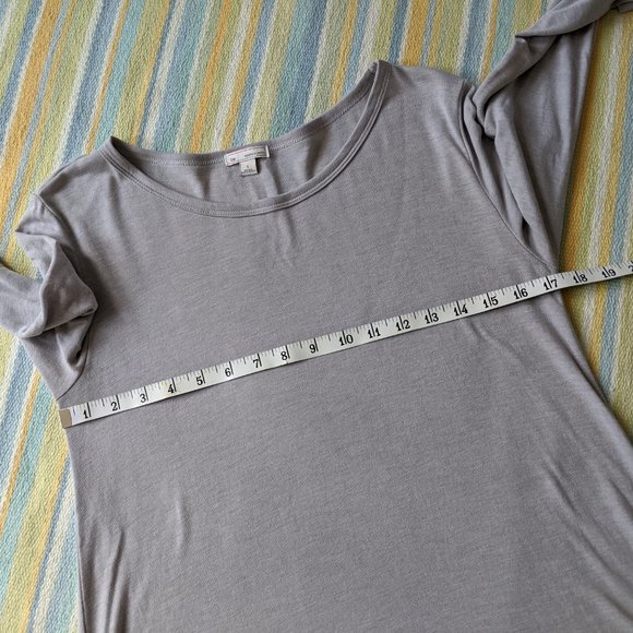 🛍️ BUNDLE ONLY | GAP gray flowy shift top Small - Picture 8 of 10